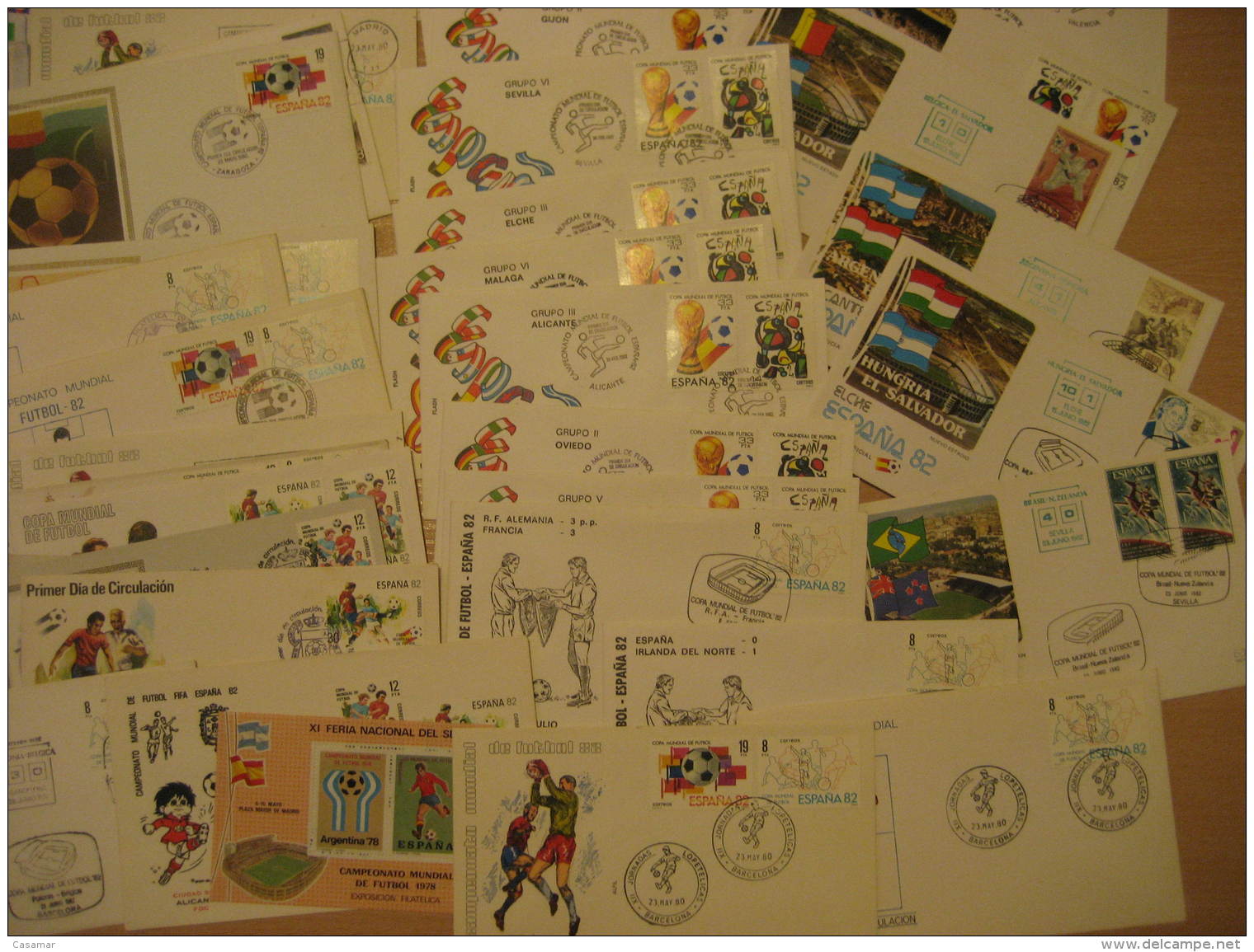 FOOTBALL 100 Postal History Items Differents FUTBOL SOCCER FDC, Special Cancels, Postal Stationery, Maxi Cards, ... - Collections (sans Albums)