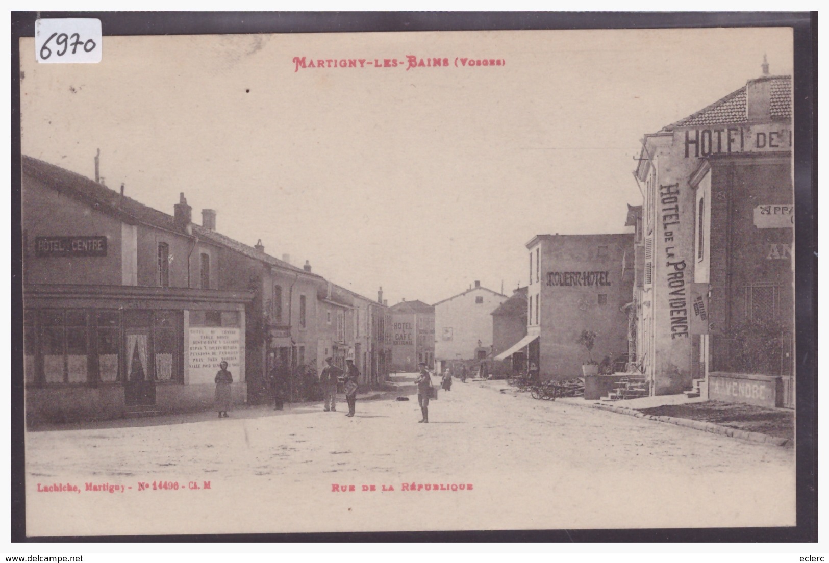 MARTIGNY LES BAINS - RUE DE LA REPUBLIQUE - B ( LEGER PLI D'ANGLE ) - Altri & Non Classificati