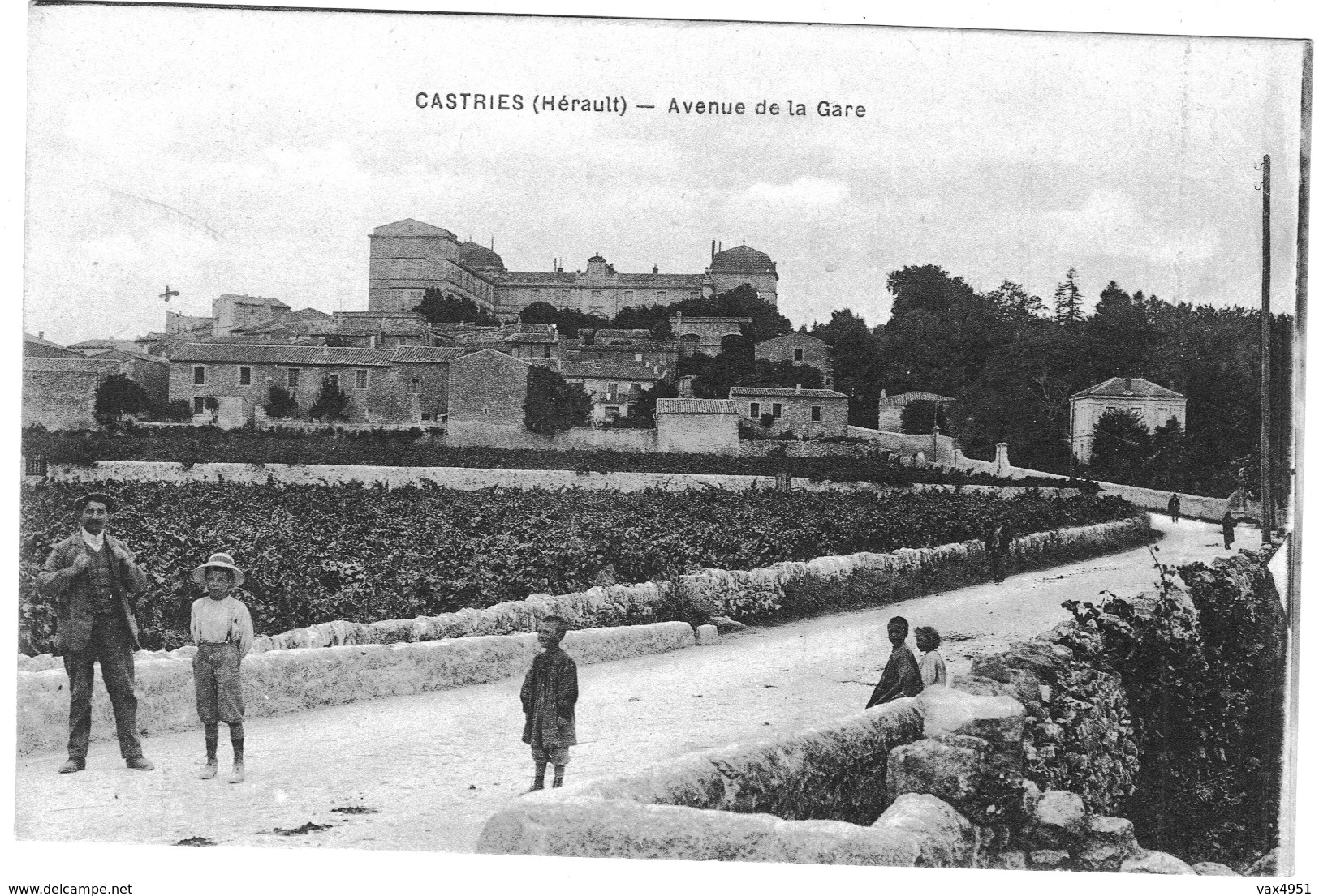 CASTRIE AVENUE DE LA GARE  ****  A    SAISIR ***** - Castries