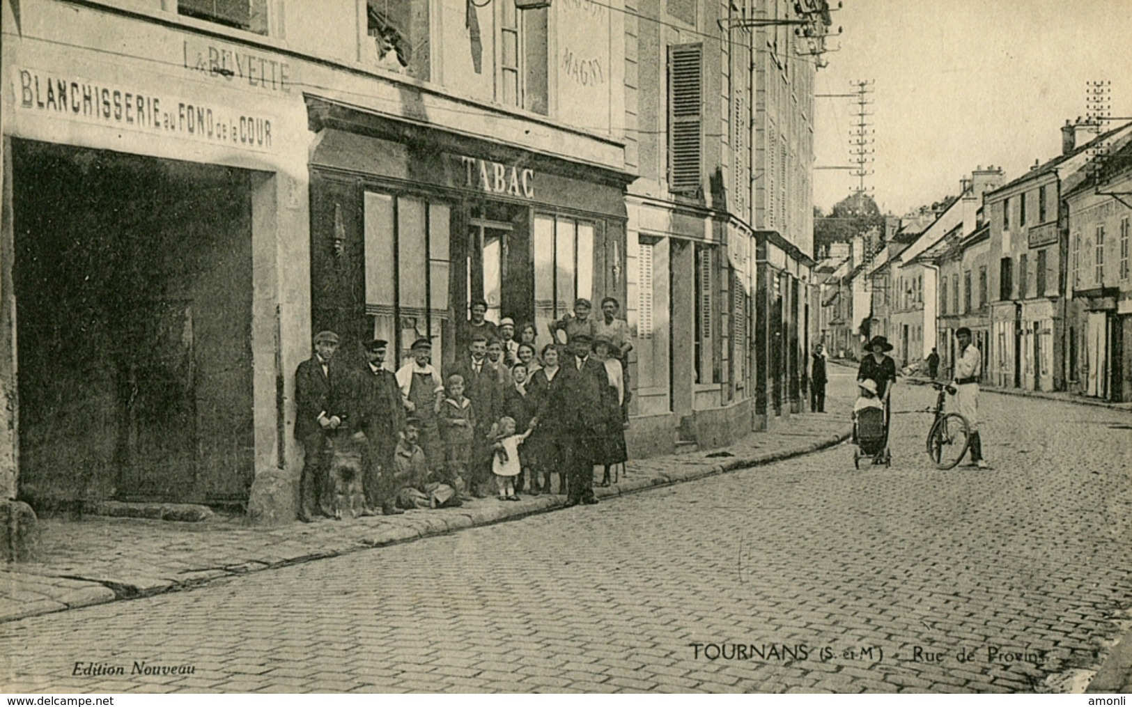 77. SEINE ET MARNE - TOURNAN EN BRIE. Rue De Provins. Tabac Magny. BPlan Rare. - Tournan En Brie