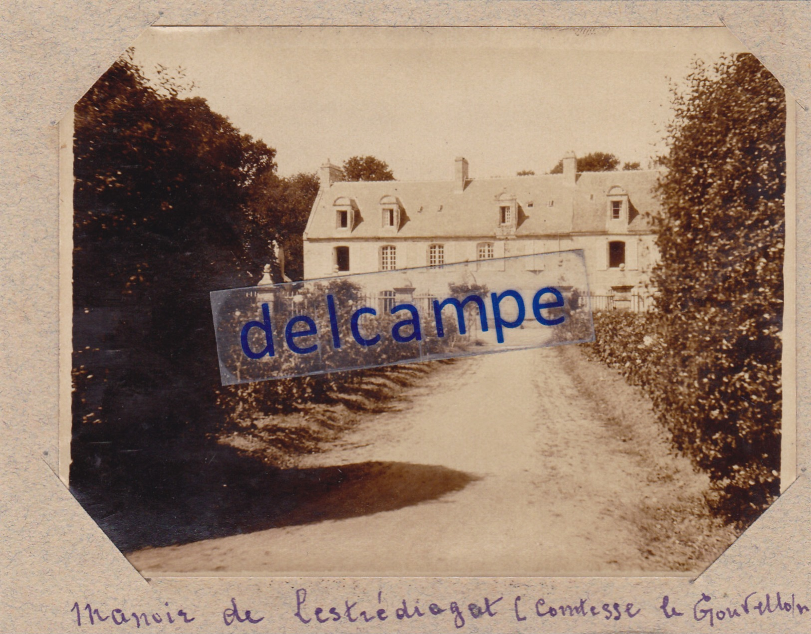 Photo Originale Du Château De LESTREDIAGAT Années 1920 ( Finistère ) - Places