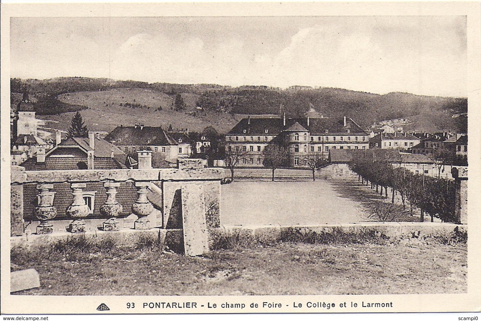 11903.....PONTARLIER, Le Collège Et Le Champ De Foire - Pontarlier