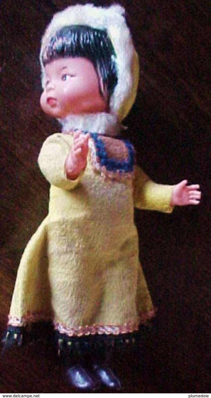 ANCIENNE  POUPEE  type ESQUIMAUDE,  26 cm  , TOY , OLD DOLL with face painted eskimo