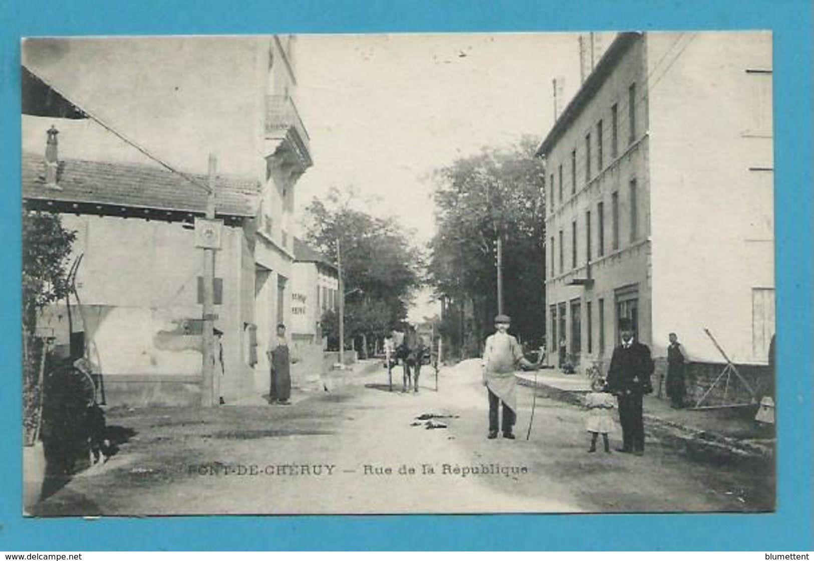 CPA Rue De La République PONT-DE-CHERUY38 - Pont-de-Chéruy