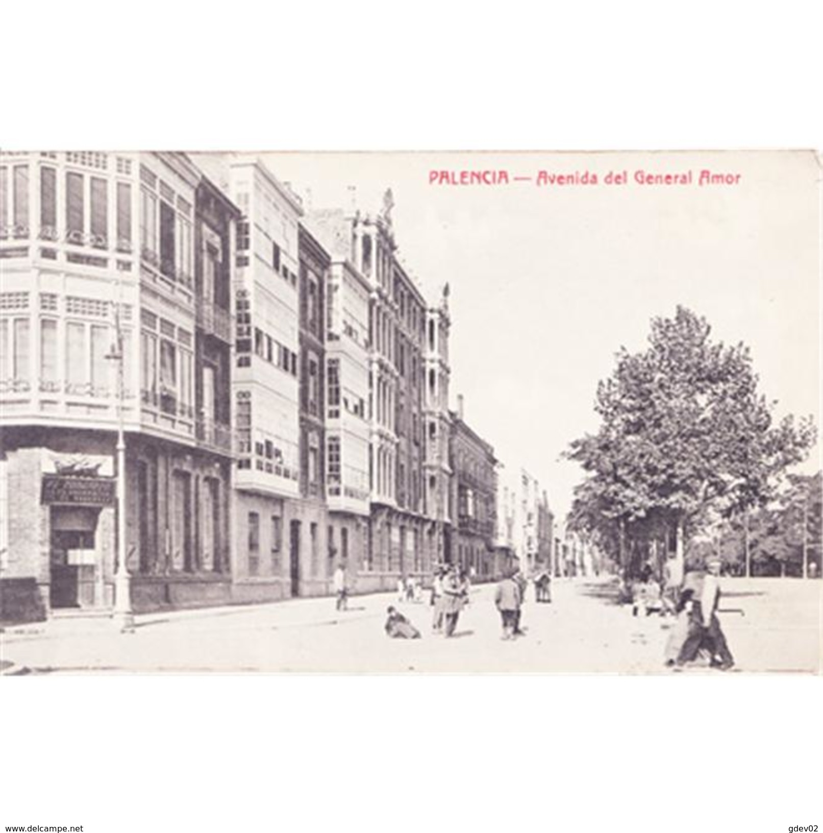 PLNCTPA151-LFTD9785.Tarjeta Postal DE PALENCIA.Edificios,arboles.Avenida Del General AMOR En PALENCIA - Palencia