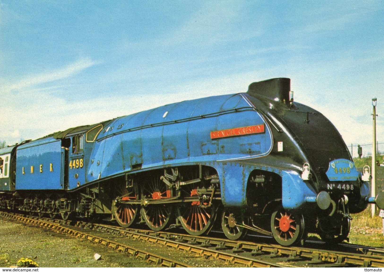 Locomotive Steam (Anglaise) -  London & NE Railway -  Class A4 No 4498 4-6-2 'Sir Nigel Gresley'  - CPM - Trains