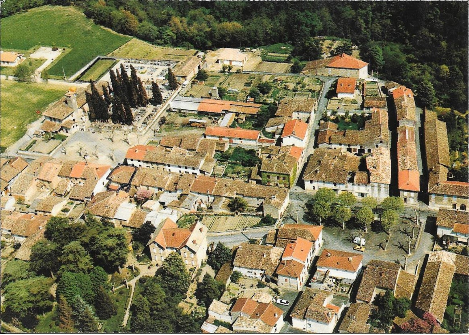 GAILLAC / VILLAGE DE MONTANS / A38 - Gaillac