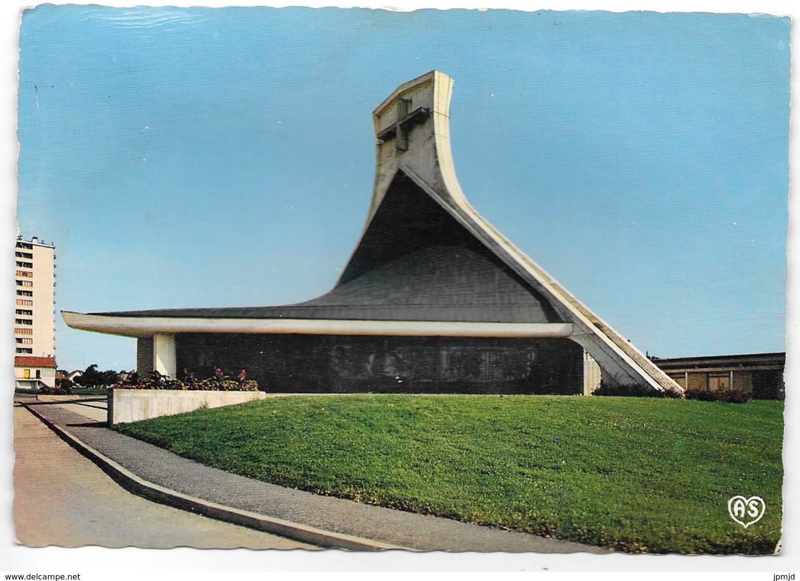 39 - DOLE - Eglise Saint Jean (Architectes MM. DAVID Et KORADY) - Les Editions De L'Est N° 39.98.103 - Dole