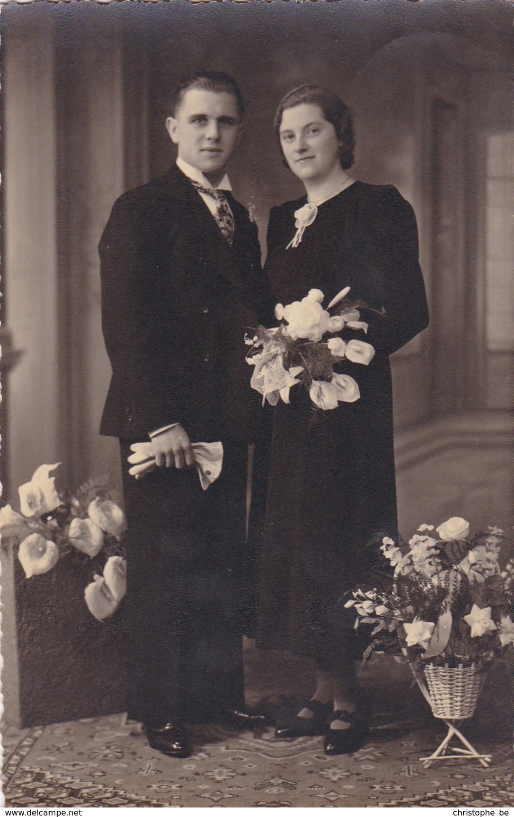 Oude Foto Poserend Koppel In Feestkledij (pk31894) - Couples