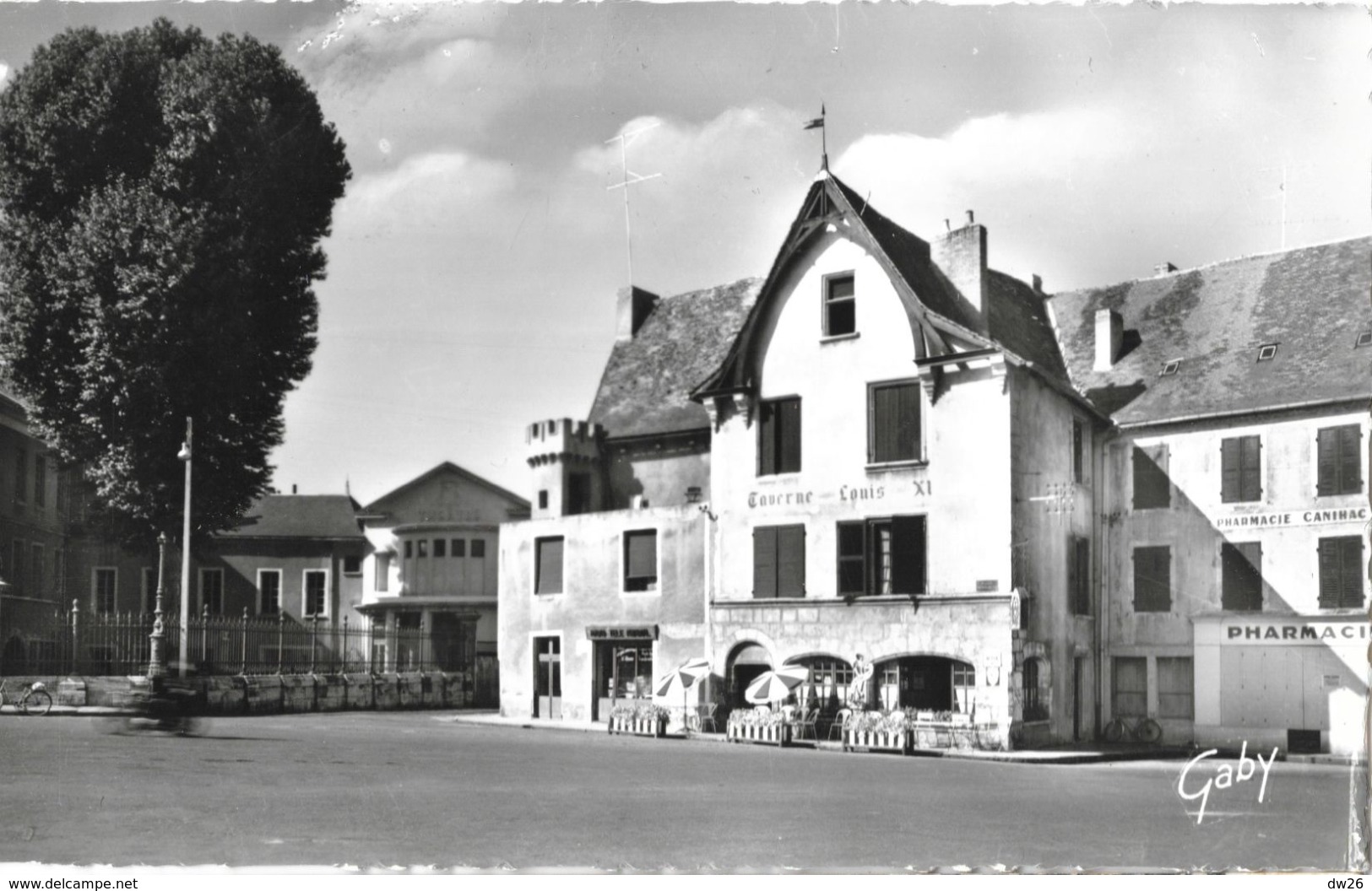 Cusset (Allier) - La Taverne Louis XI, Monument Historique - Edition Artaud, Carte Gaby Non Circulée - Restaurants