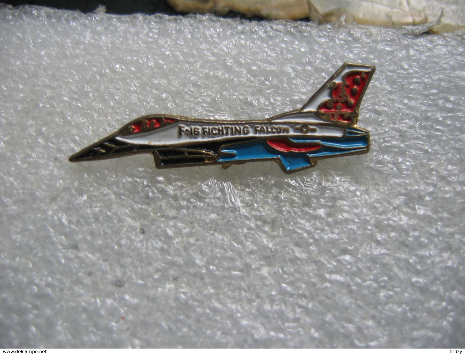 Pin's Avion F-16, Fichting Falcon - Airplanes