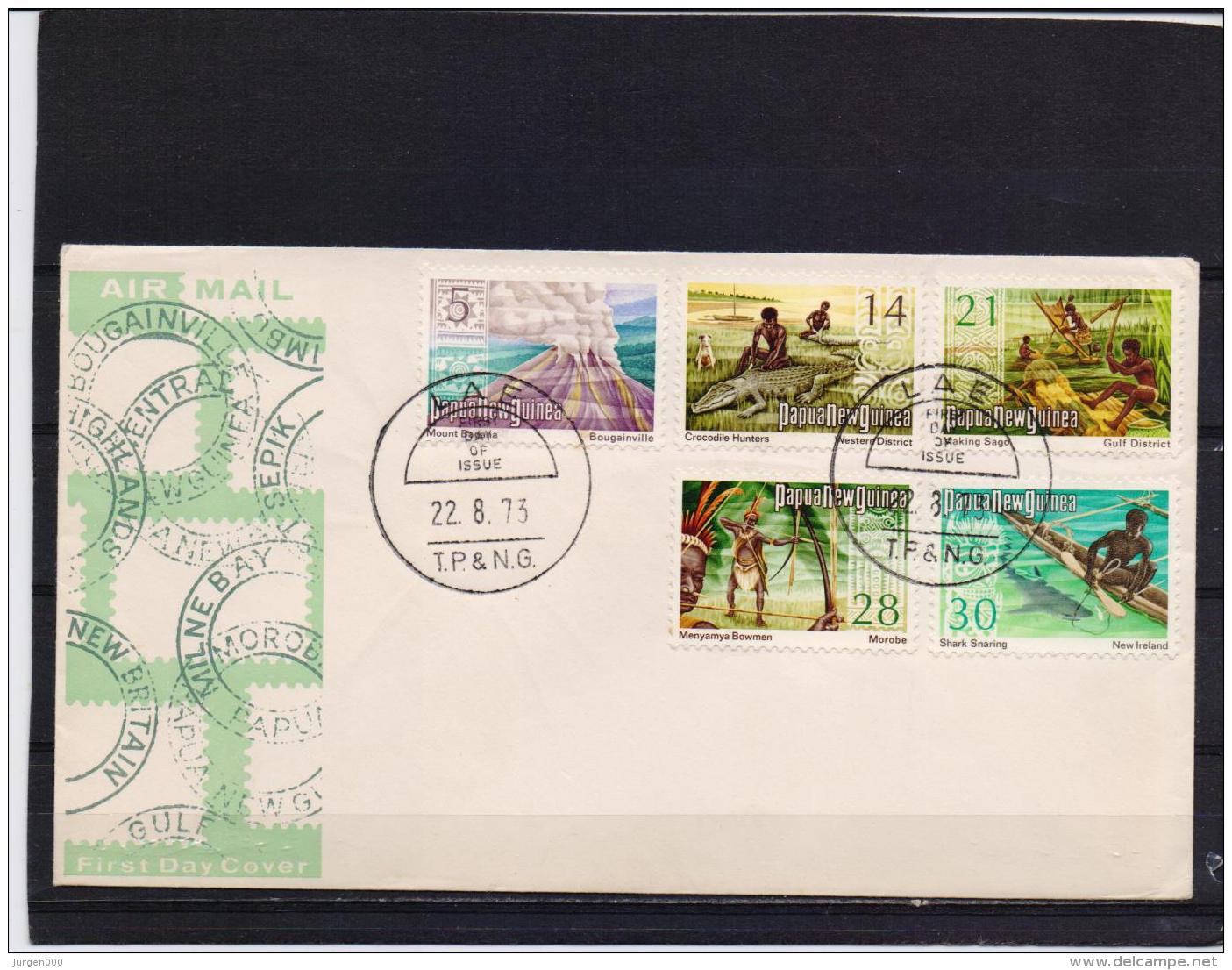 Papua New Guinea - Shark Snaring - LAE 22/8/73  (RM10964) - Poissons