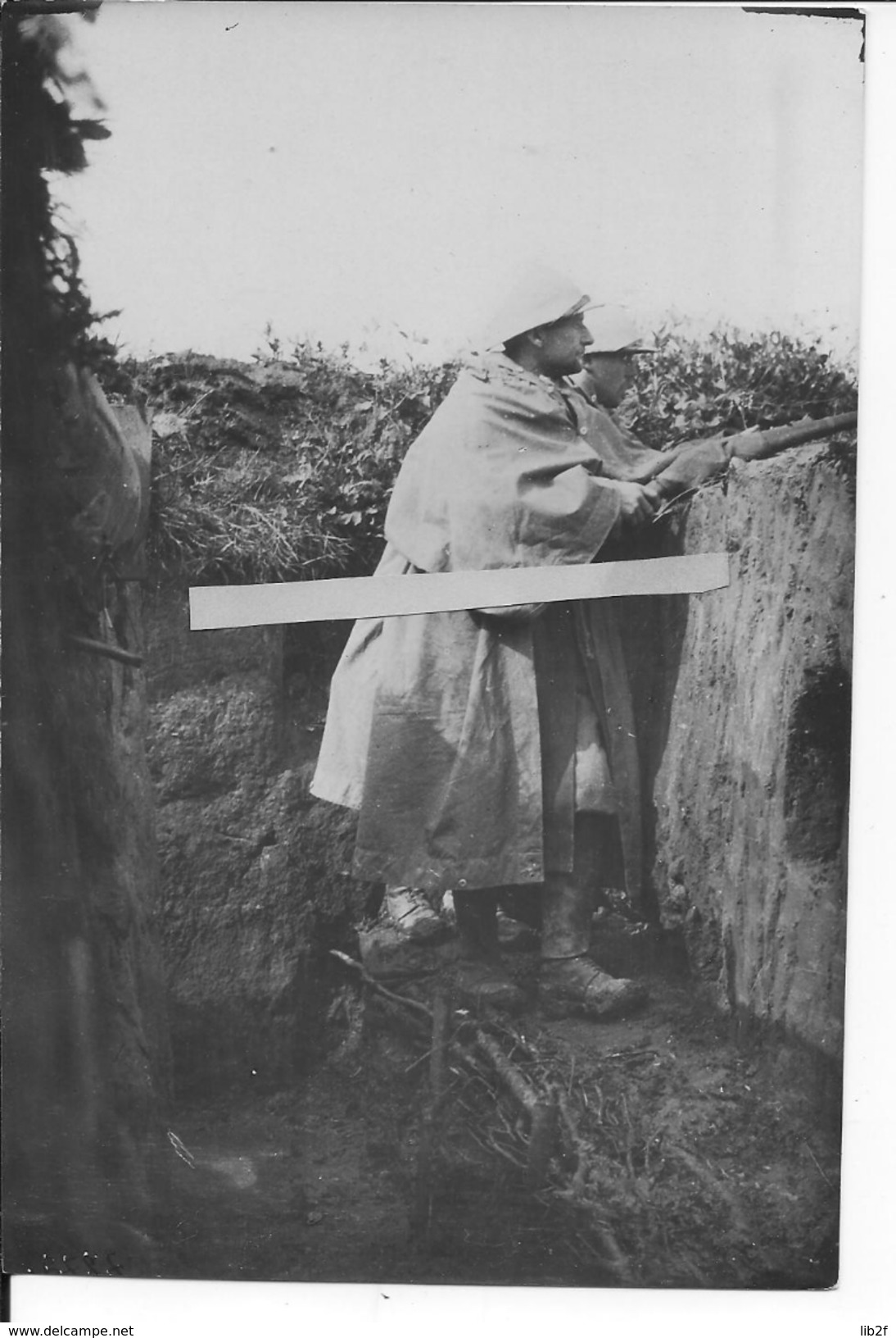 Poilu De Garde Au Poste De Tir Enveloppé Dans Sa Toile De Tente Avec Son Lebel 1 Photo 14-18 Ww1 1wk - War, Military