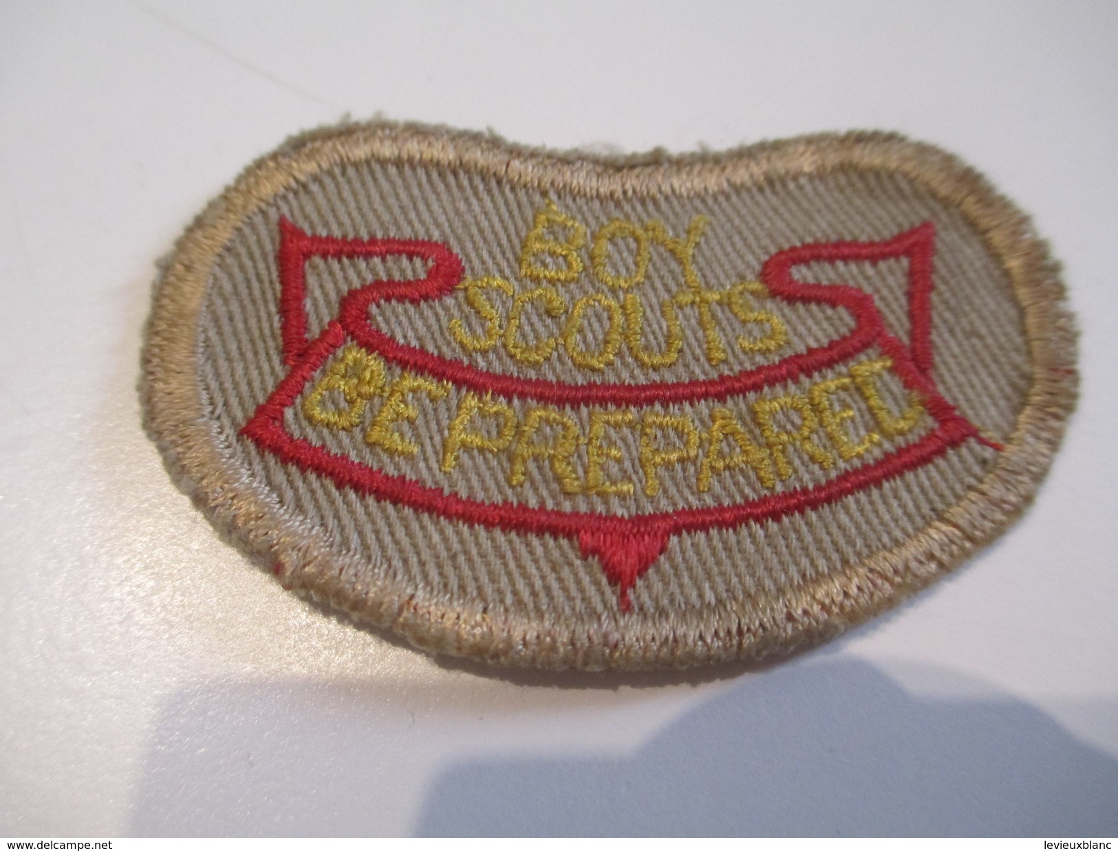 Ecusson Tissu Ancien /SCOUT/ CANADA /Beprepared/ Boy Scouts/ Années 1950-1960   ET140 - Escudos En Tela