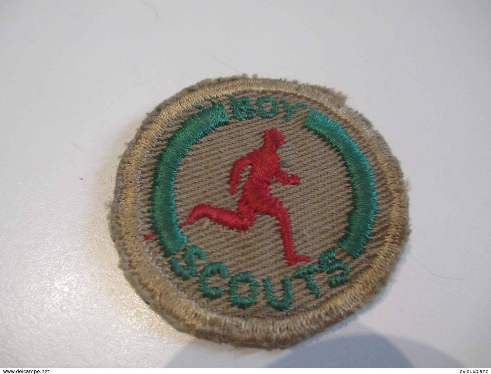 Ecusson Tissu Ancien /SCOUT/ CANADA /Coureur/ Boy Scouts/ Années 1950-1960   ET142 - Escudos En Tela