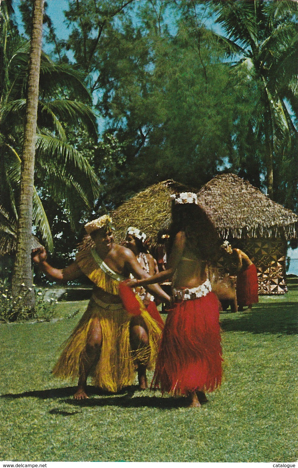 TAHITI -  Le Tamouré. Danseur Et Danseuse - Tahiti