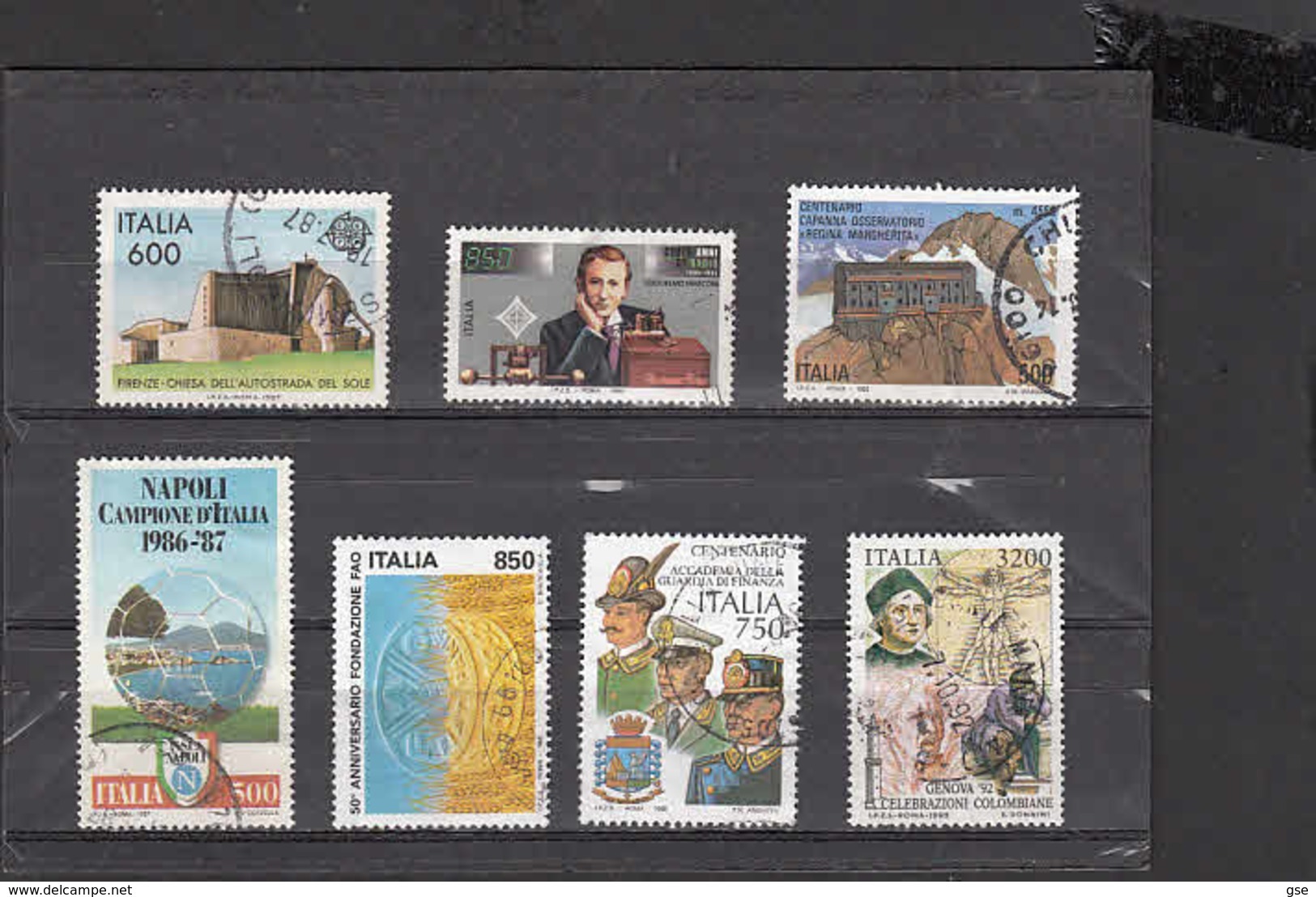 ITALIA REPUBBLICA  - 200 Commemorativi Differenti Perfetti Usati - Vrac (max 999 Timbres)