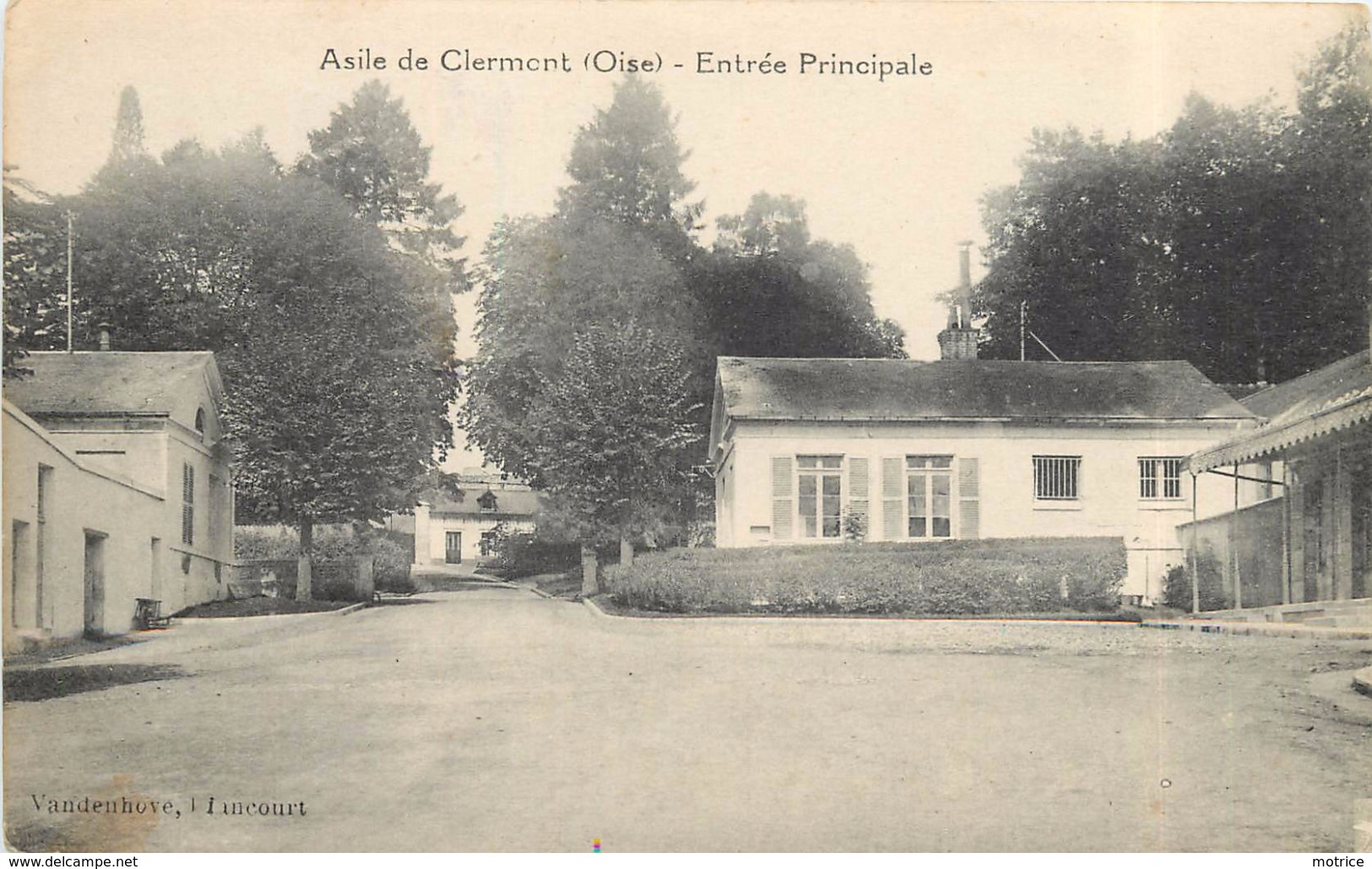 CLERMONT - Asile, Entrée Principale. - Clermont