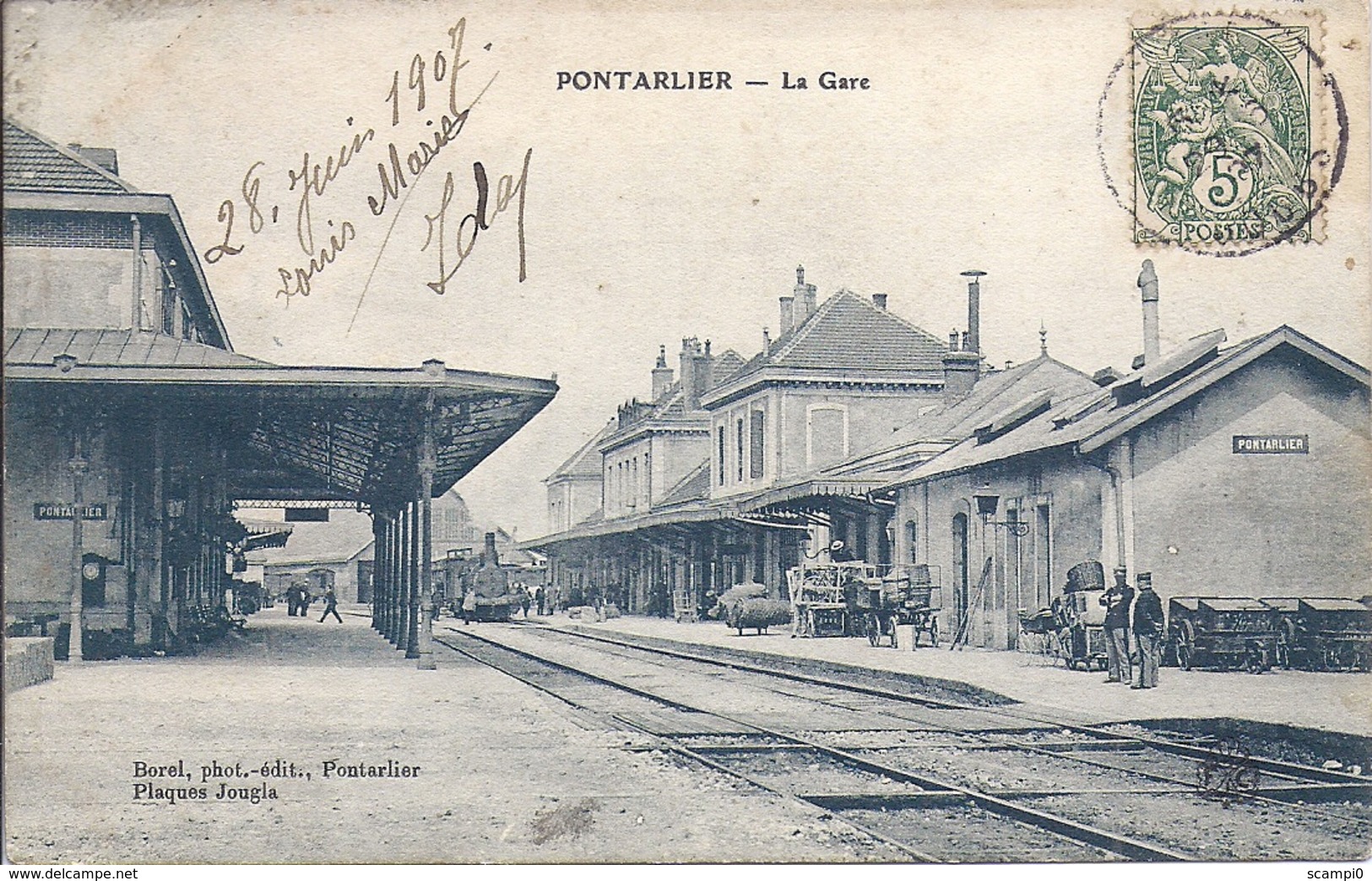 12211.....PONTARLIER, Train à L'intérieur De La Gare - Pontarlier