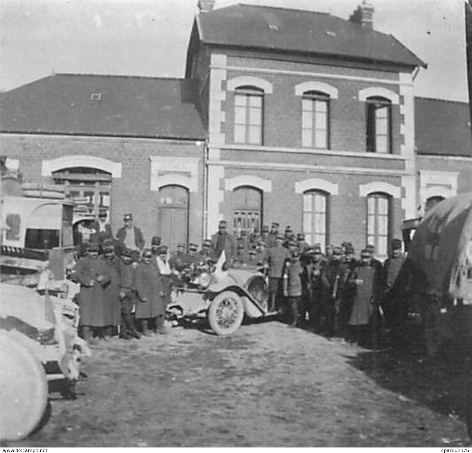 Photo Ancienne Originale Animée Personnalités Et Officiers En Ville  1914 1918 Ww1  Grande Guerre 1 Voiture - Guerre, Militaire