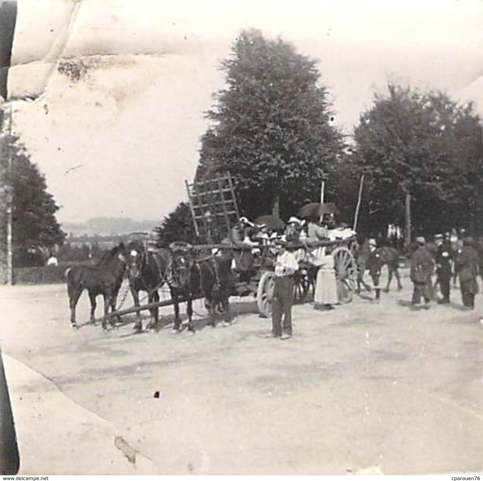 Photo Ancienne Originale Animée Remise De Médailles Défilé 1914 1918 Ww1  Grande Guerre - Guerre, Militaire