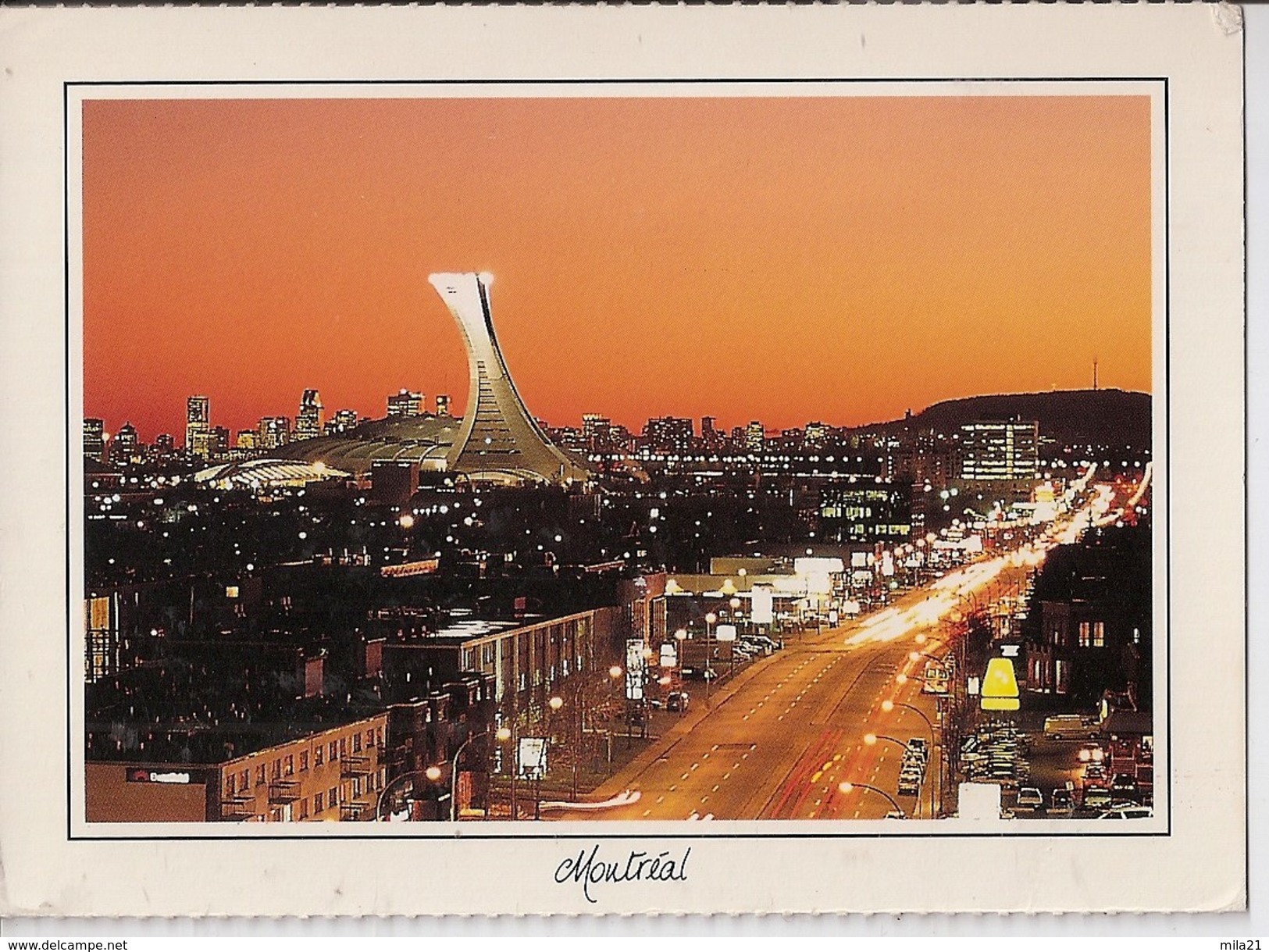 MONTREAL  La Rue Sherbrooke Et Le Stade Au Crepuscule - Montreal