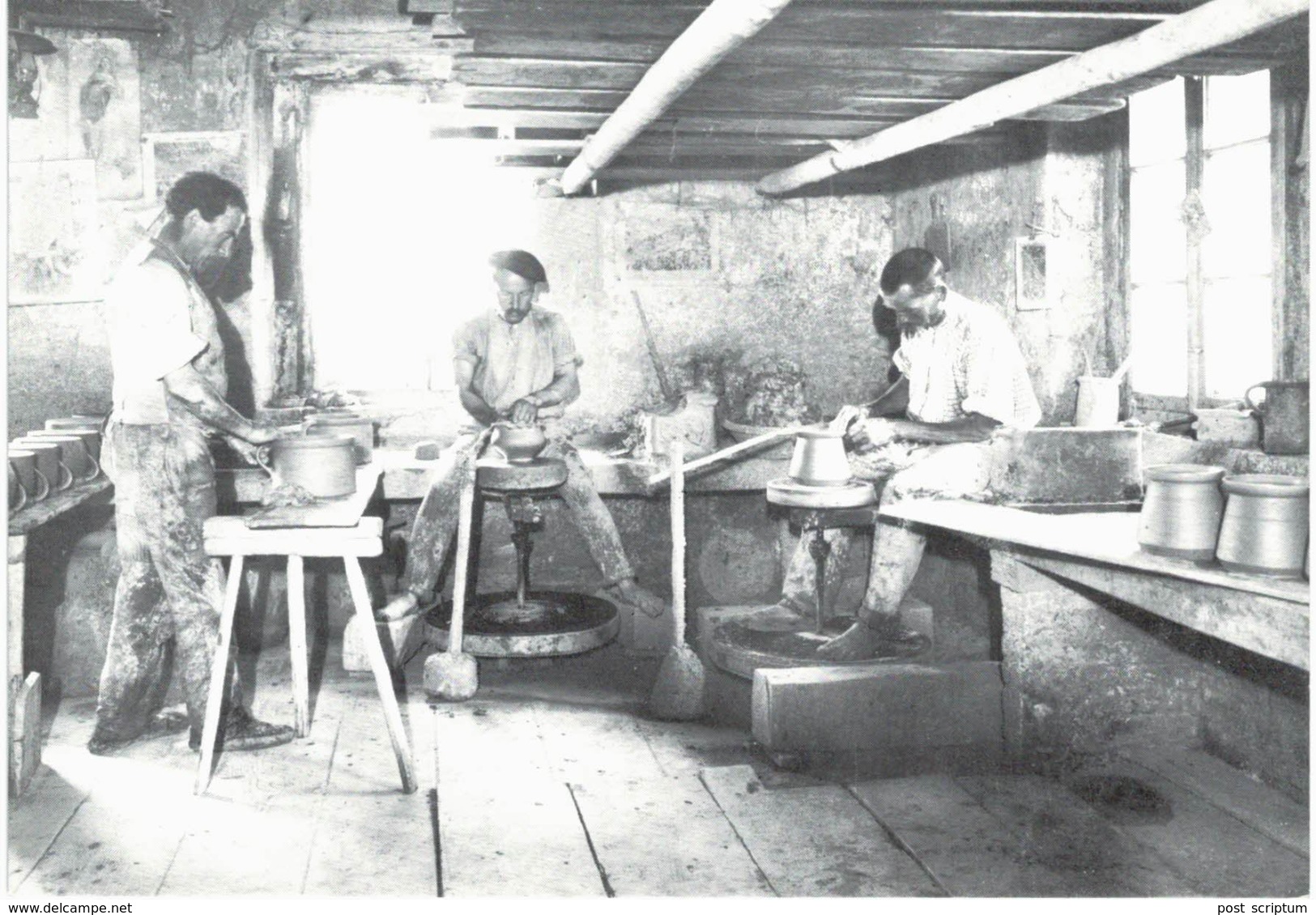 Engwiller - REPRODUCTION - Soufflenheim Potiers Au Tour Dans La Poterie Elshinger - Autres & Non Classés