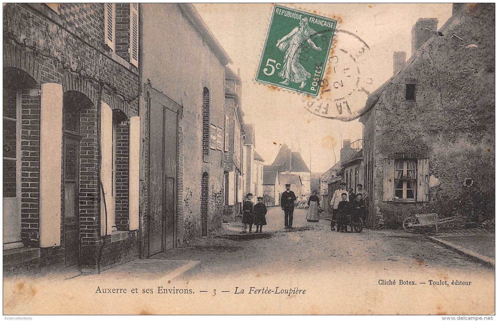 La Ferté Loupière      89     . Une Rue      (Voir  Scan) - Sonstige & Ohne Zuordnung