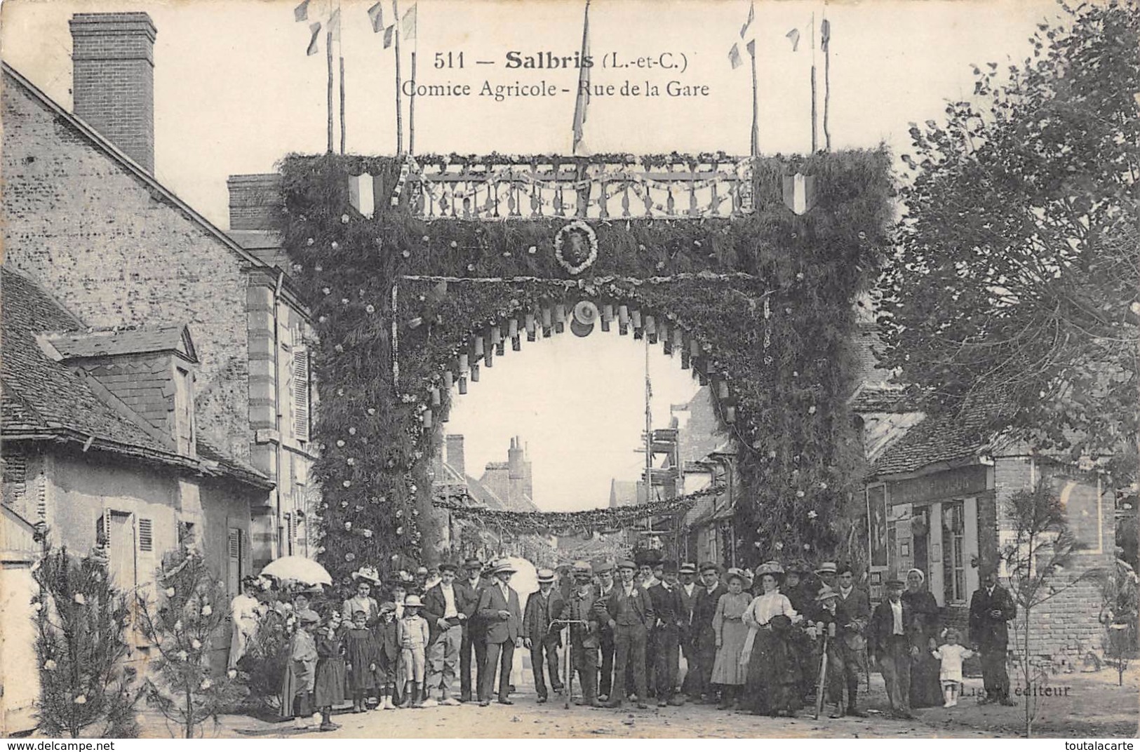 CPA 41 SALBRIS COMICE AGRICOLE RUE DE LA GARE - Salbris