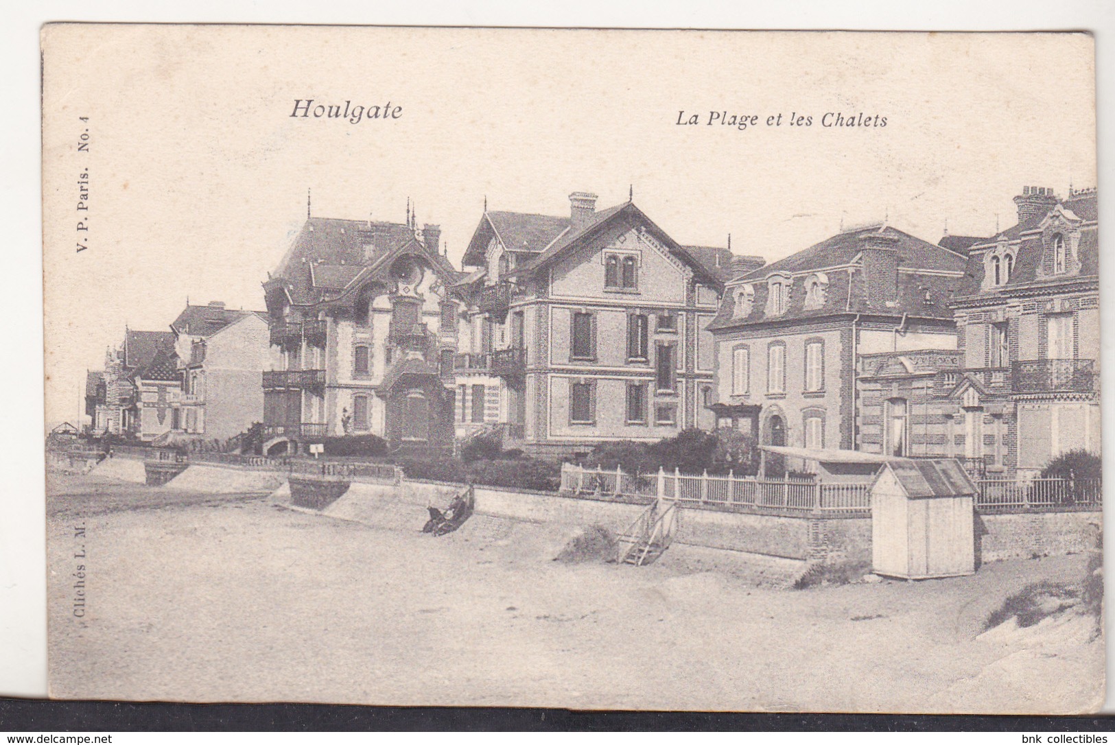 France Old Uncirculated Postcard - Houlgate - La Plage Et Les Chalets - Houlgate