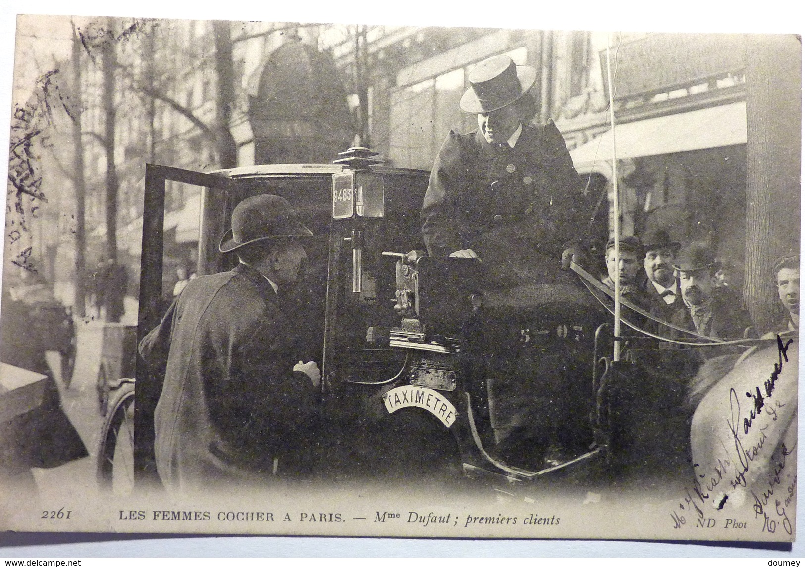 LES FEMMES COCHERS - PARIS MODERNE - Taxi & Carrozzelle