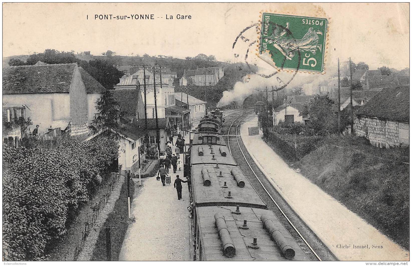 Pont Sur Yonne        89     La Gare. Train      (voir Scan) - Pont Sur Yonne