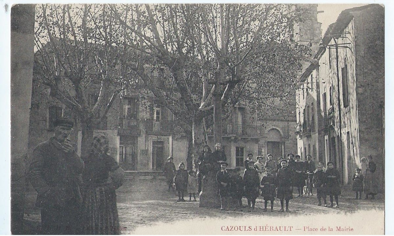 Cpa  -34-  Cazouls D'herault   Place De La Mairie - Autres & Non Classés