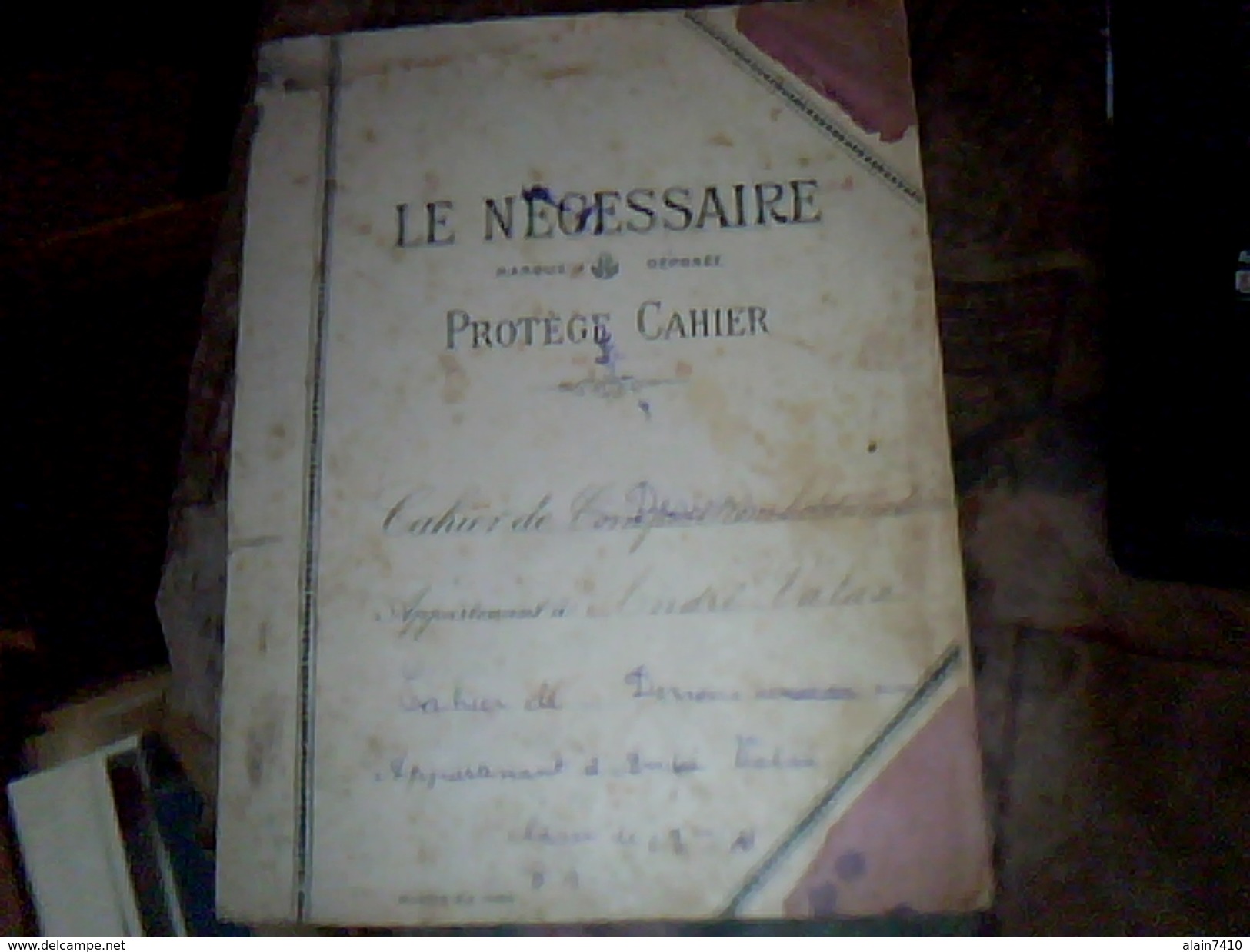 Vieux Papiers Protege Cahier Le  Necessaire ** Annee 20.? - P