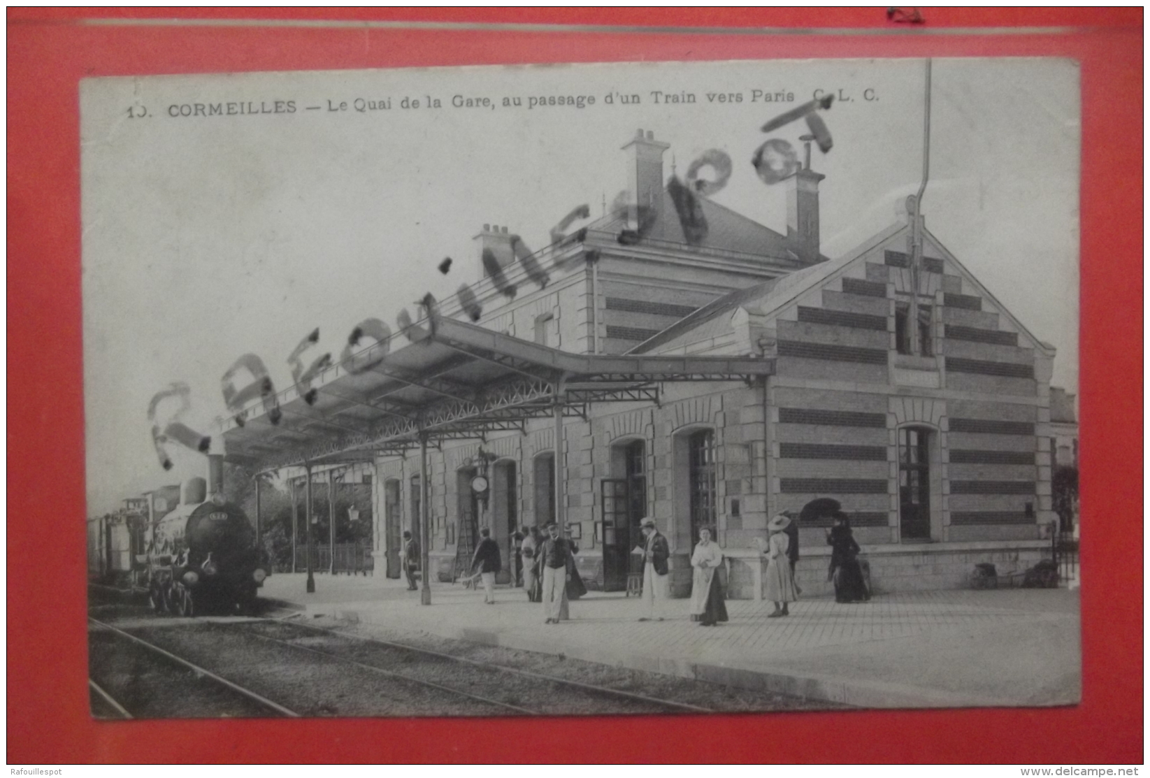 Cp  Cormeilles Le Quai De La Gare Au Passage D'un Train Vers Paris Animé N 10 - Cormeilles En Parisis