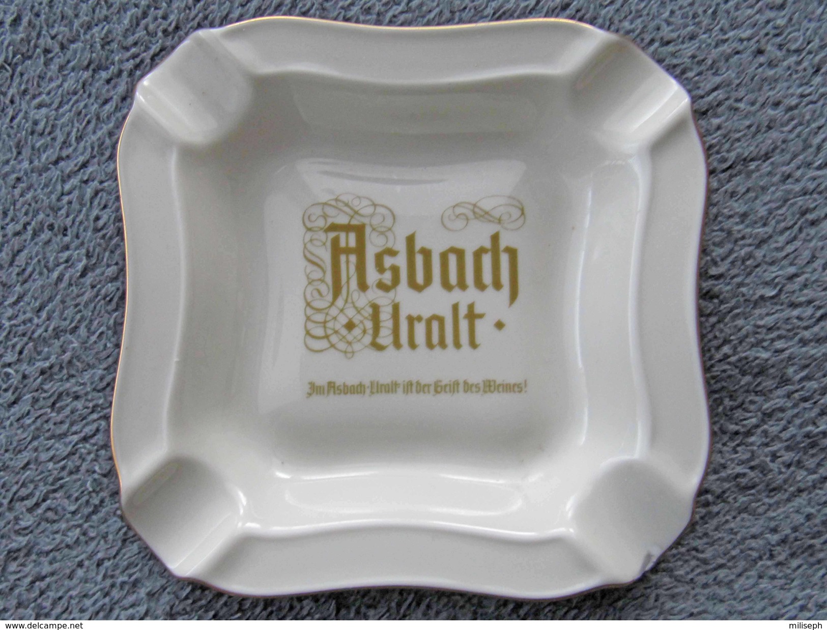 Cendrier En Faience Blanche De Marque ASBACH URALT -     (4308) - Cendriers