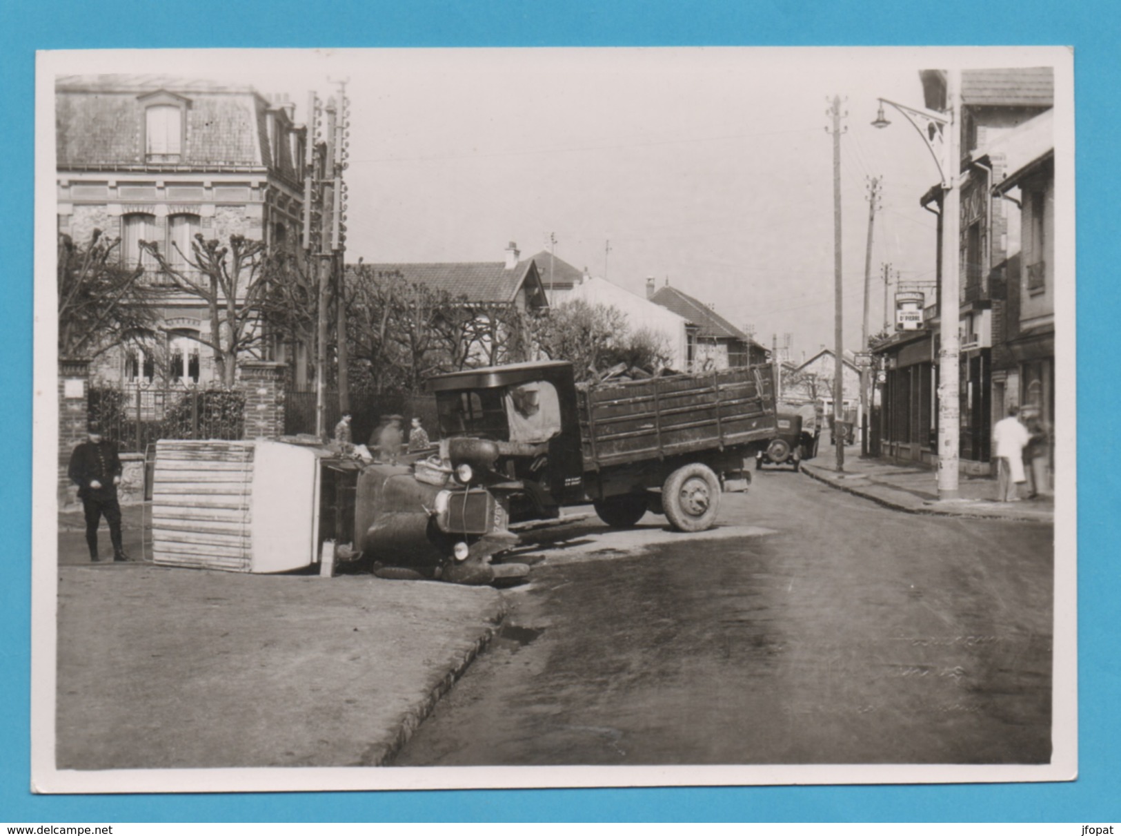 Photo Accident De Camion à Beauchamps, Val D'Oise - Fotografia