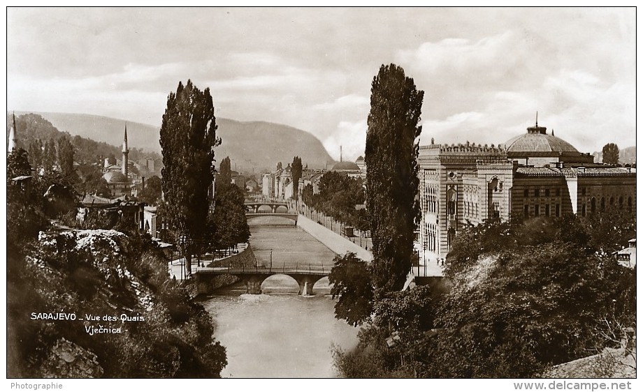 Yougoslavie Bosnie-Herzégovine Sarajevo Vue Des Quais Rivière Miljacka Ancienne Photo Soubre 1930 - Places