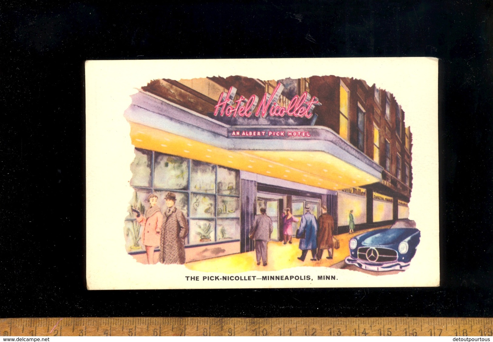 MINNEAPOLIS Minnesota : The Albert PICK NICOLLET Hotel / Mercedes Benz SL Car Illustration - Minneapolis