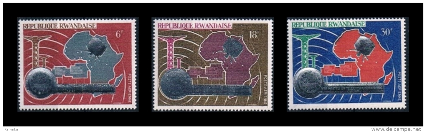 Rwanda - PA1/3-Cu Curiosité - Surcharge Argent - Poste Aérienne - 1967 - MNH - Other & Unclassified