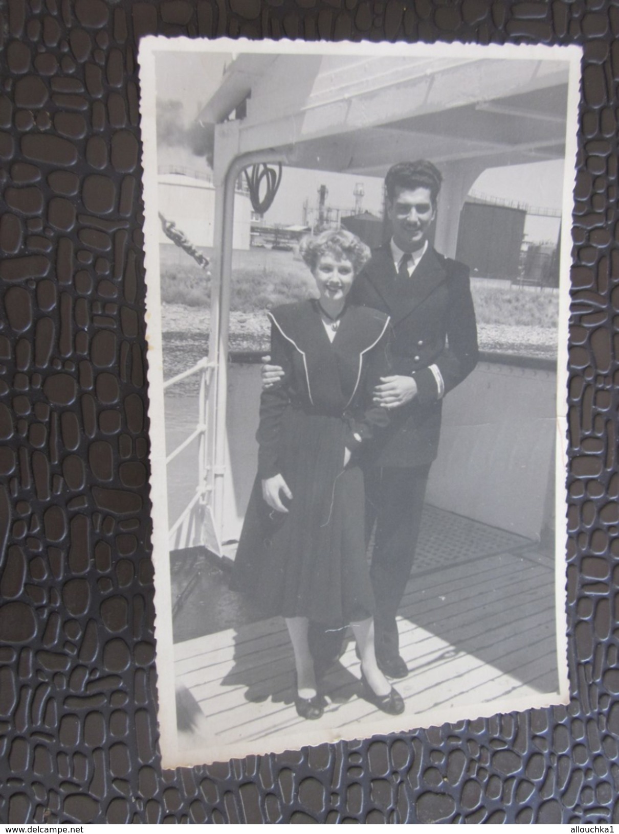 JEUNE FEMME AVEC SON PILOTE USA =>Photographie Originale -RPPC Réal Photo Post Card CPA - Other & Unclassified