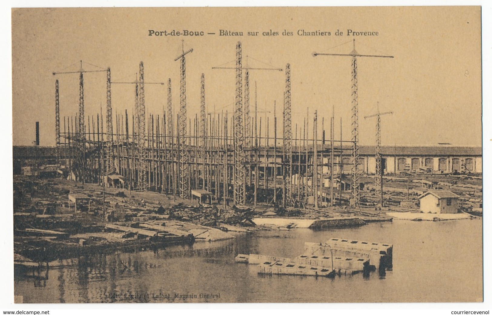 CPA - PORT-DE-BOUC (Bouches Du R) - Bateau Sur Cales Des Chantiers De Provence - Autres & Non Classés