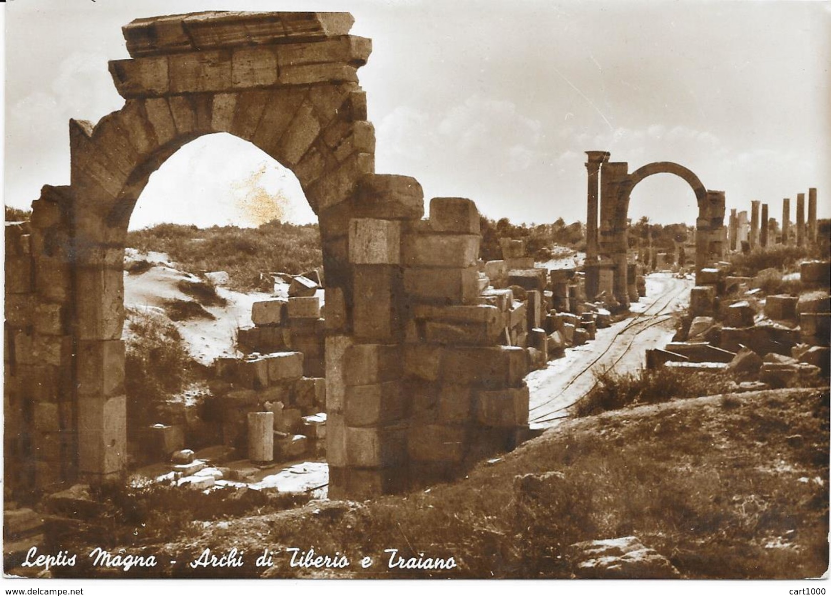 LIBIA LIBYA TRIPOLI LEPTIS MAGNA ARCHI DI TIBERIO E TRAIANO NON VG. - Libia