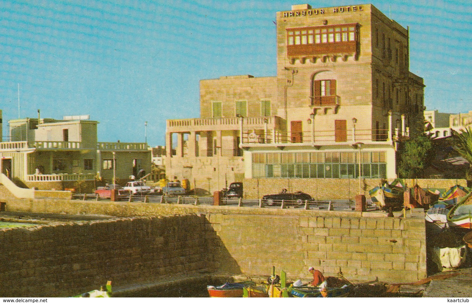 St. Paul´s Bay: PORSCHE 356 CABRIOLET, TRIUMPH HERALD CONVERTIBLE, FORD CORTINA MK1 - ´LUZZU´, Harbour Hotel - Malta - Voitures De Tourisme