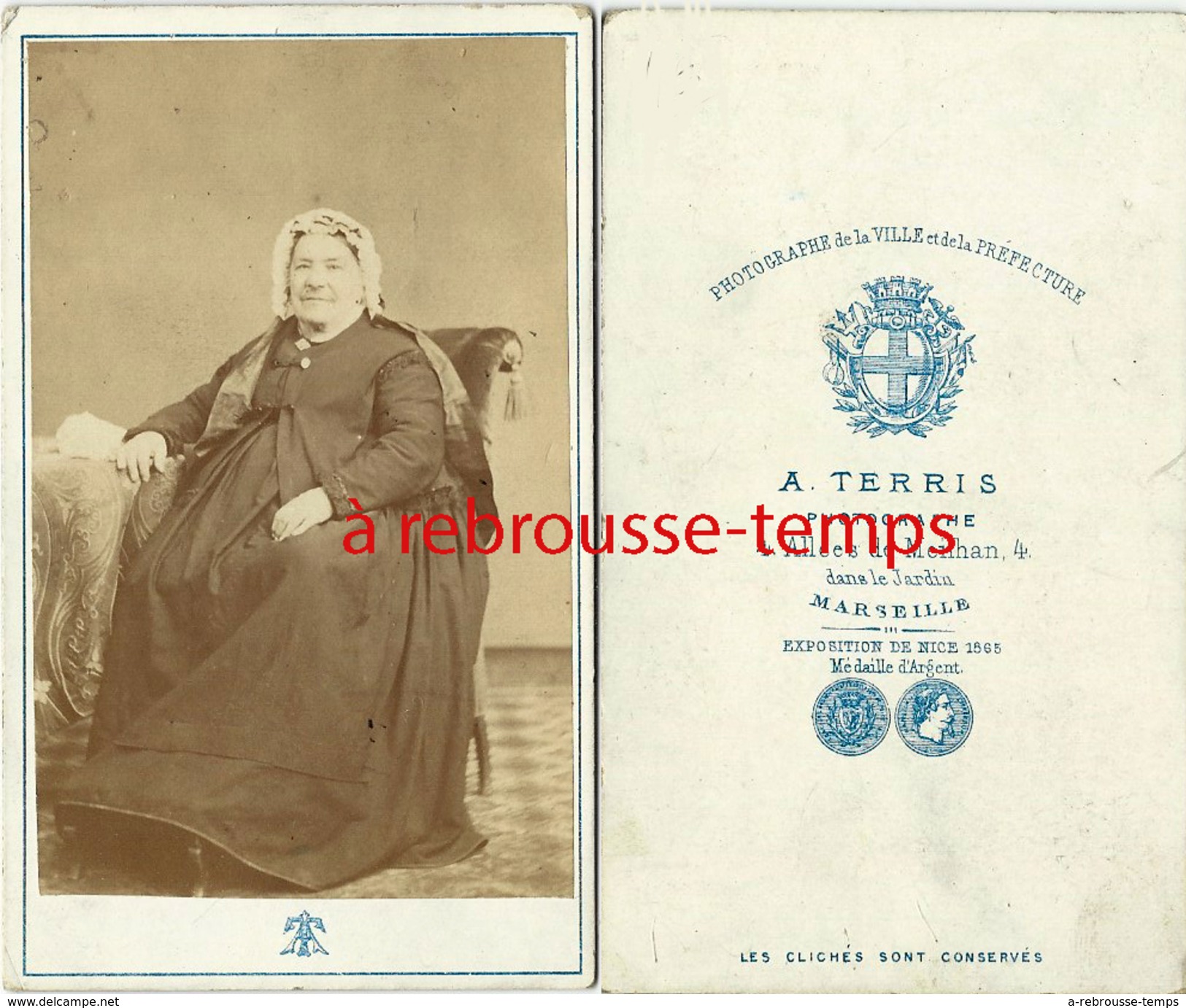 CDV Femme Imposante Vers 1870-photographe Terris Allée De Meilhen Dans Le Jardin à Marseille - Oud (voor 1900)