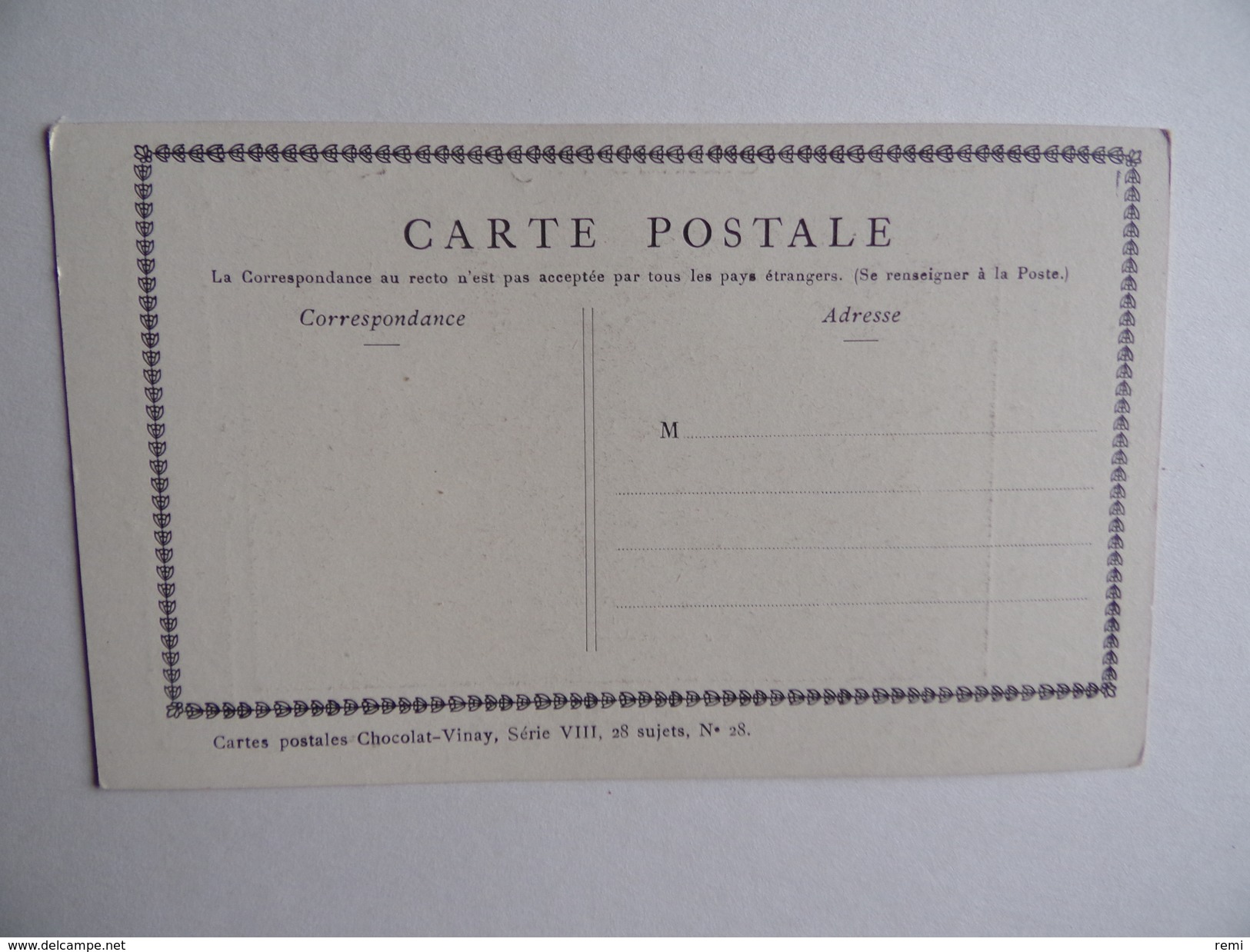 Carte Postale CHOCOLAT VINAY Promenade Sur Les Remparts Série VIII 28 Sujets N° 28 - Publicité