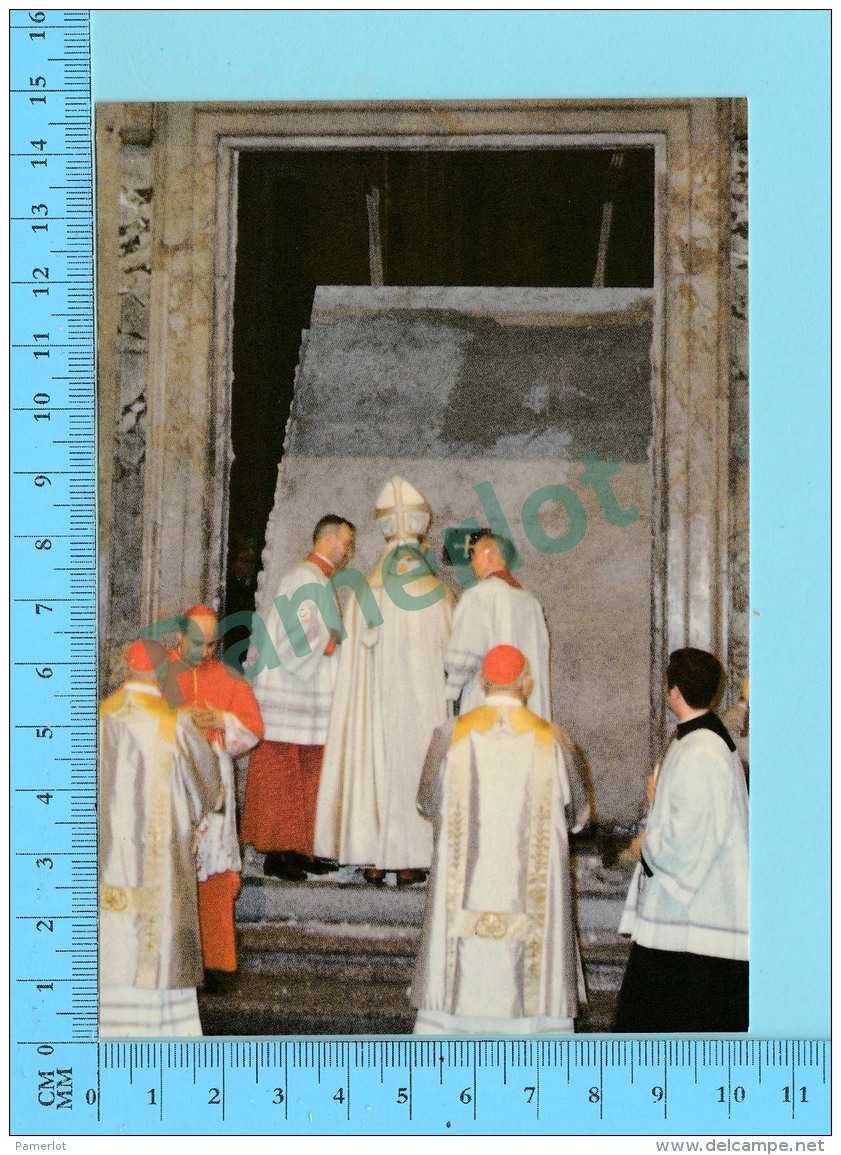 Pape, Papa, Pope - Paul VI Paulus VI  Ouvrant La Porte Sainte  - 2 Scans - Papes