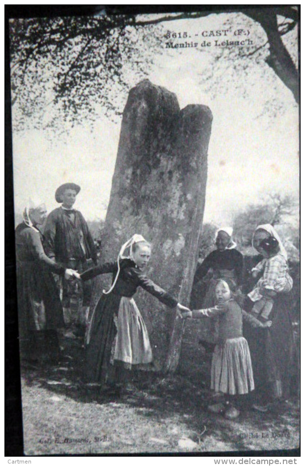 29 CAST MENHIR DE LELSAC'H COUTUMES ET SUPERSTITIONS - Autres & Non Classés