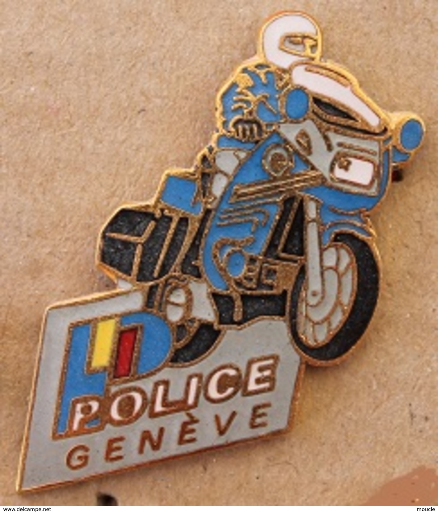 POLICE DE GENEVE - SUISSE - MOTO BMW - MOTARD   -    (13) - Politie