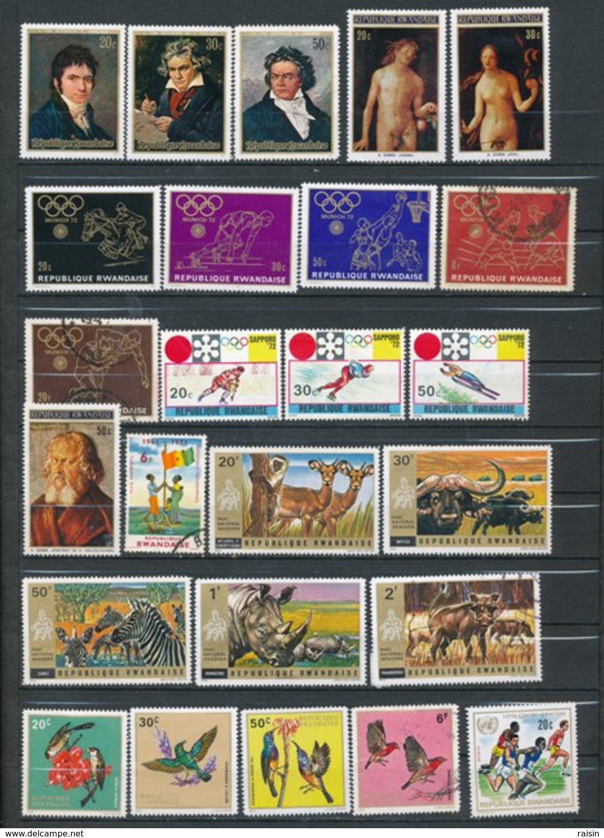Rwanda Petite collection lot de plus de 350 timbres